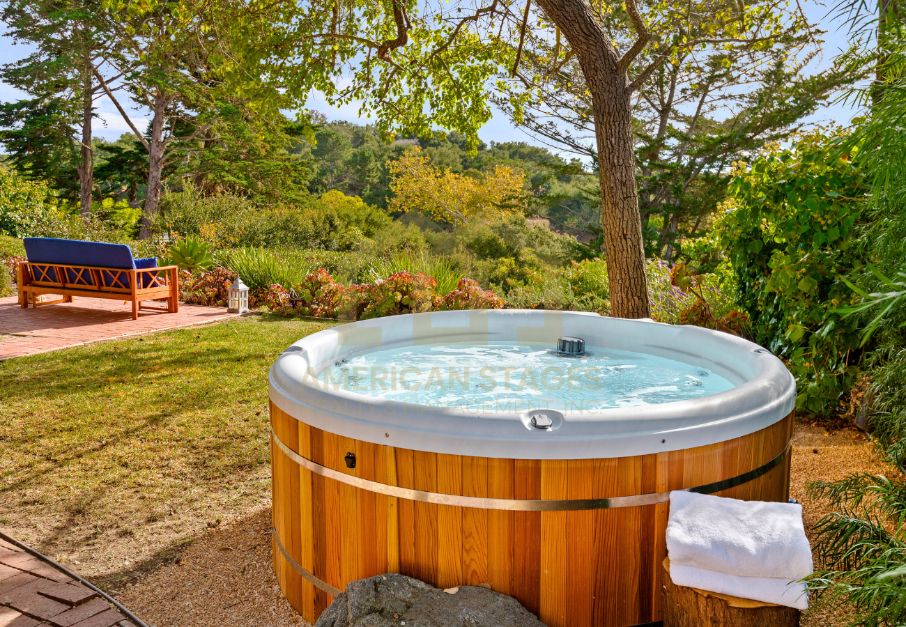 1476 Crestline Drive