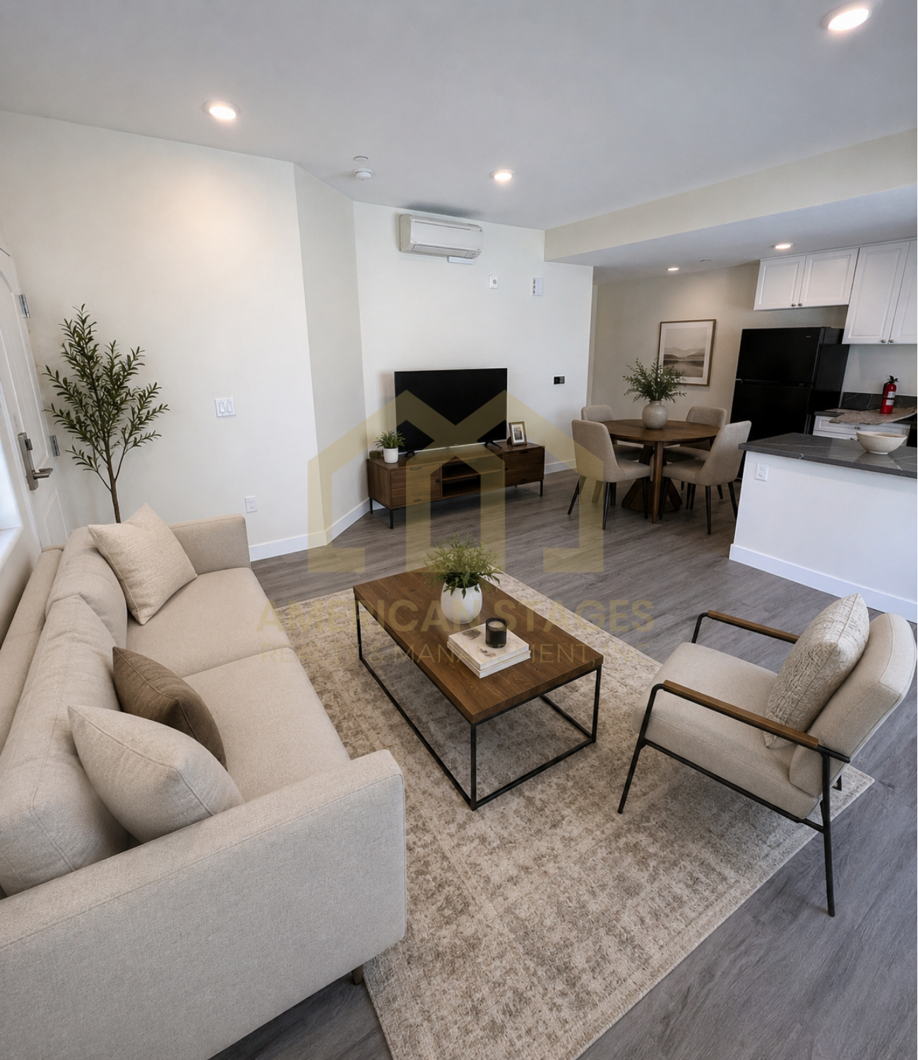 101 North Broadway - 103